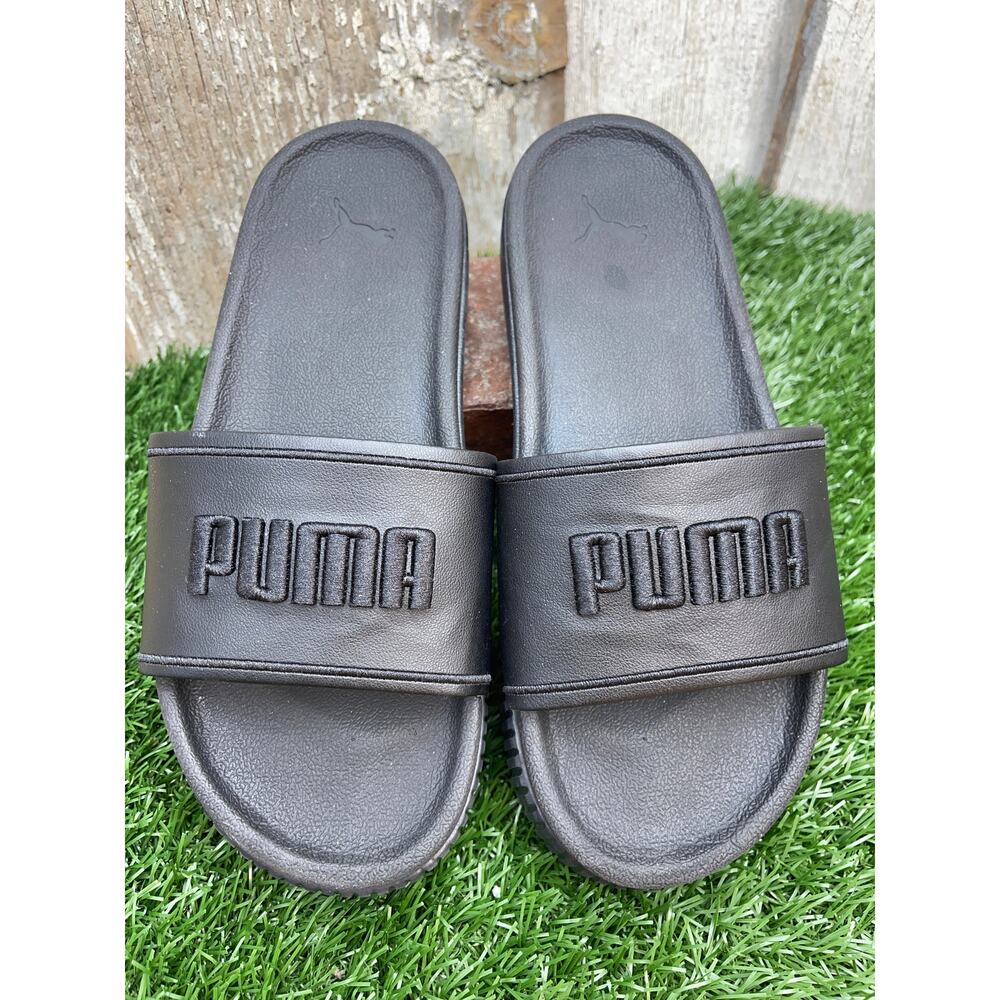 PLATFORM PUMA SLIDES PRICE FIRM! GREAT CONDITION - Picture 2 of 8
